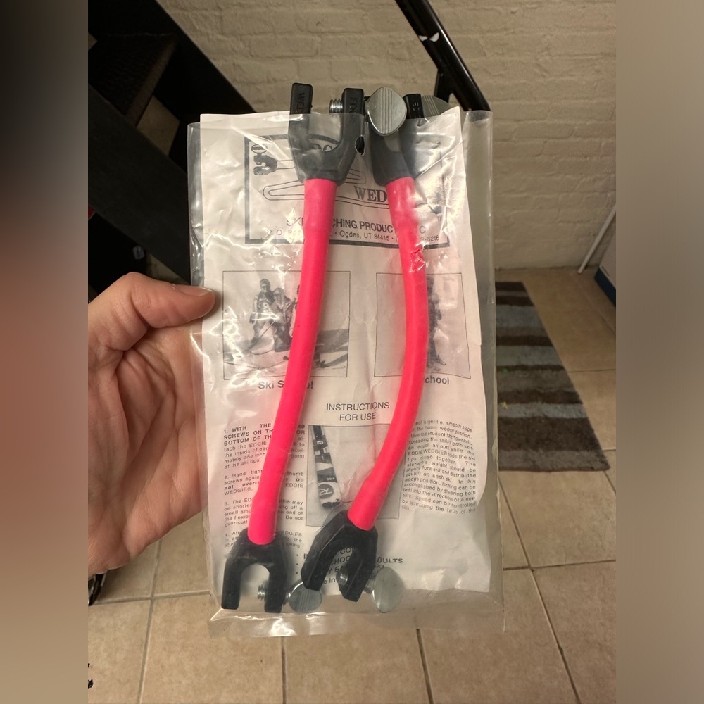 Pink Edgie Wedgie Ski Tip Connector